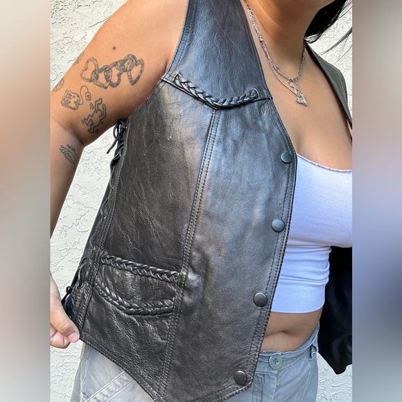 Biker's Leather Stuff Black Leather Vest - Picture 11 of 11